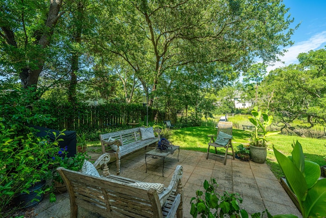 view of patio / terrace featuring outdoor lounge area