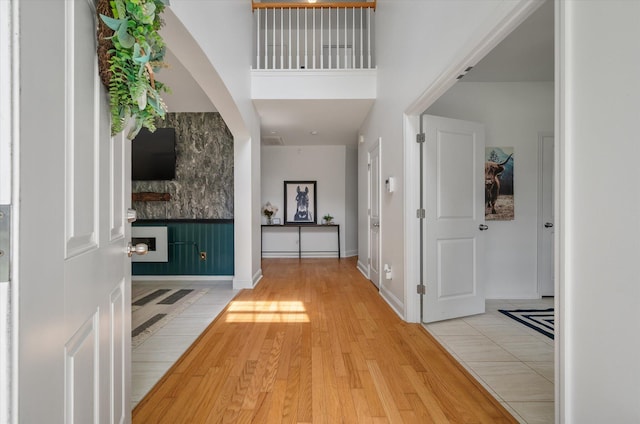 8328 Berringer Blf, North Charleston, SC 29418 - foyer featuring wood finished floors and a towering ceiling