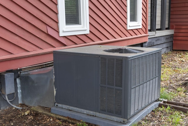 152 Mansfield Blvd, Charleston, SC 29418 - exterior view of central air condition unit and a bulkhead entry