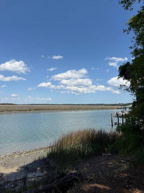 16 Comfort Pt, Saint Helena Island, SC 29920