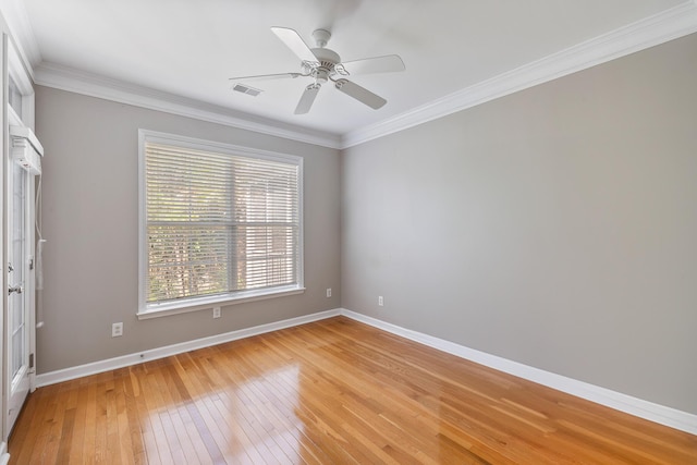 167 Palm Cove Way, Mount Pleasant, SC 29466 - unfurnished room with light wood-style flooring, crown molding, and a ceiling fan