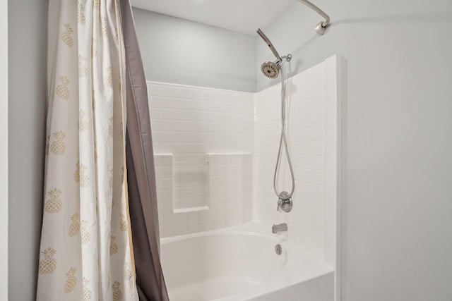 bathroom with shower / tub combo