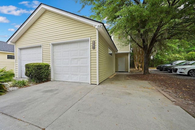 4591 Great Oak Dr, North Charleston, SC 29418 - view of garage