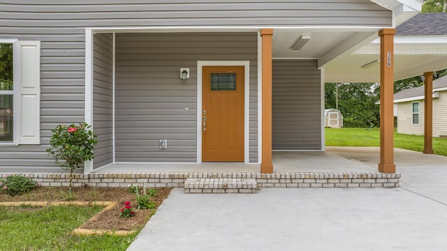 306 S Magnolia Ave, Andrews, SC 29510 - entrance to property featuring roof with shingles