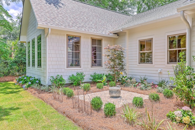 974 Cliffwood Dr, Mount Pleasant, SC 29464 - view of side of home with roof with shingles and a yard