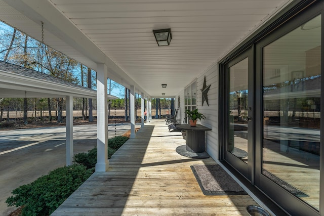 view of patio featuring covered porch