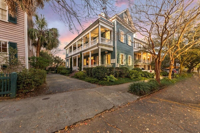 view of front of home