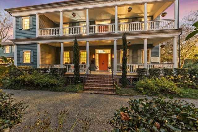 view of front of home featuring a porch