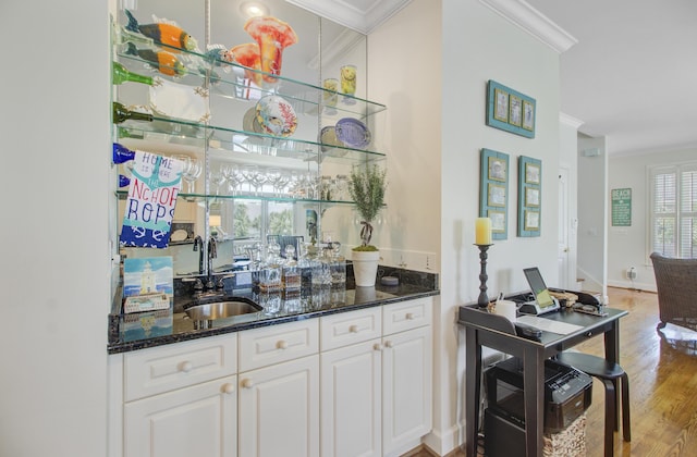 1647 Marsh Harbor Ln, Mount Pleasant, SC 29464 - indoor wet bar featuring ornamental molding and wood finished floors
