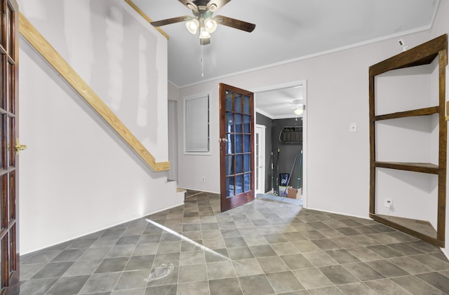 unfurnished room featuring crown molding and ceiling fan