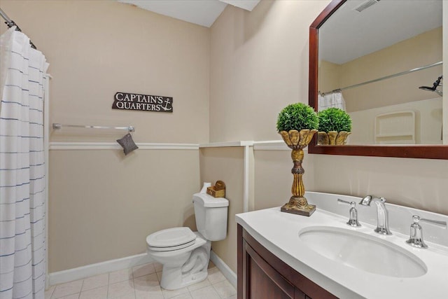 full bathroom featuring tile patterned flooring, baseboards, toilet, vanity, and curtained shower