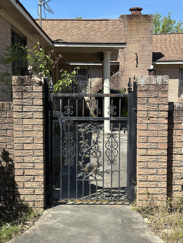 7819 Bells Hwy, Ruffin, SC 29475 - view of gate