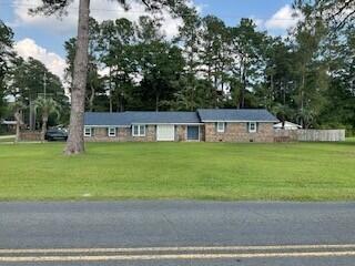 306 Park St, Saint George, SC 29477 - single story home with a front yard
