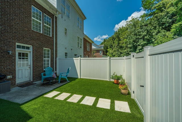 754 Certificate Ct, Charleston, SC 29414 - view of yard featuring a fenced backyard and a patio