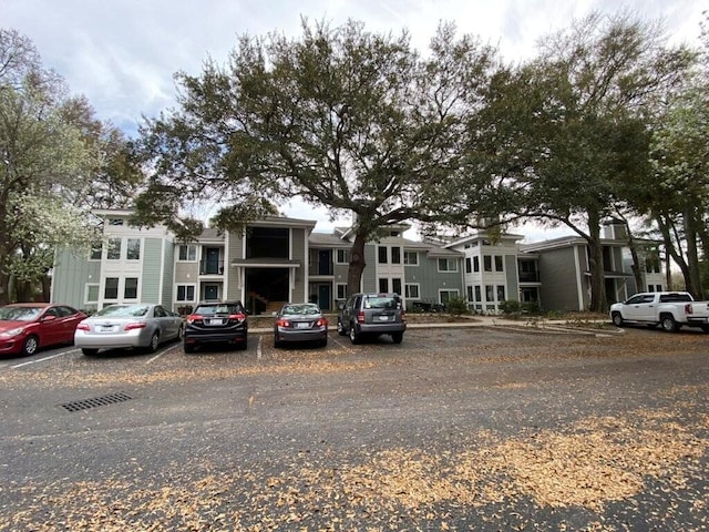 view of front of house featuring uncovered parking