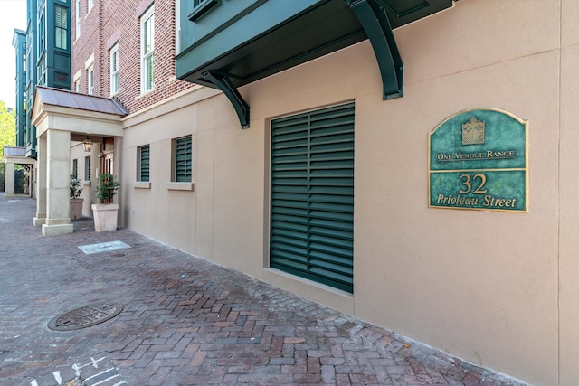 32 Prioleau St Unit J, Charleston, SC 29401 - view of patio