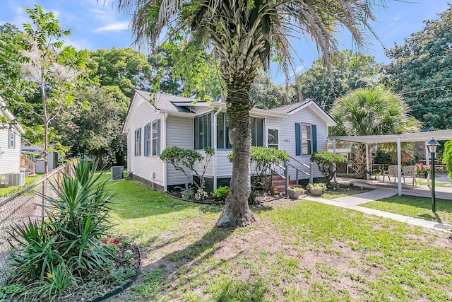 2215 Suffolk St, North Charleston, SC 29405 - view of front of house with a front yard