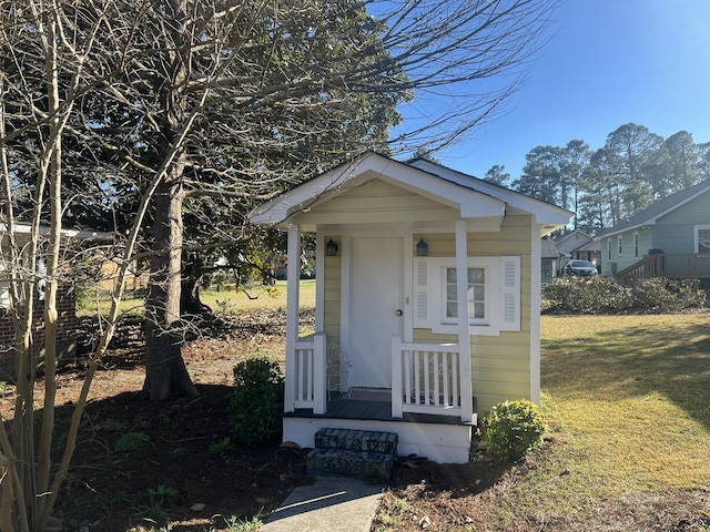 view of outbuilding