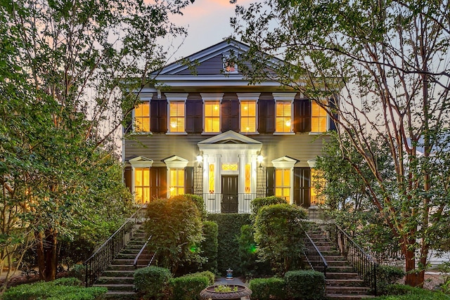 view of front of house