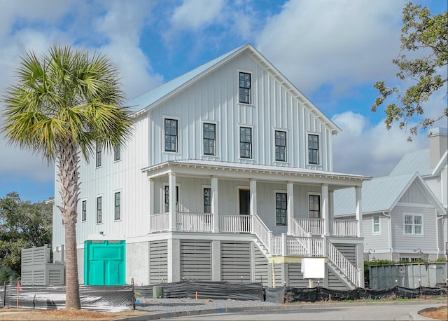 view of front of house featuring covered porch