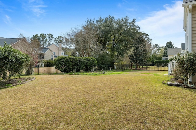 view of yard featuring fence