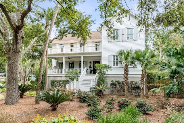 view of front of property featuring covered porch and ceiling fan