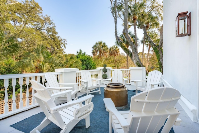 3 Cross Ln, Isle Of Palms, SC 29451 - view of patio