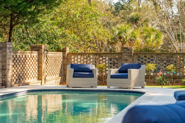 3 Cross Ln, Isle Of Palms, SC 29451 - view of pool