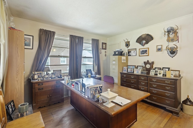 2703 Phyllis St, North Charleston, SC 29405 - office space featuring wood finished floors