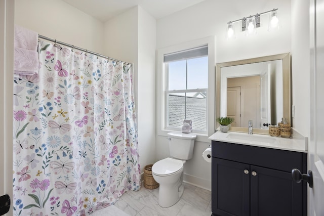 full bath featuring marble finish flooring, toilet, vanity, a shower with shower curtain, and baseboards