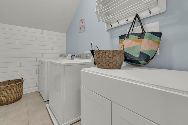 1325 Whisker Pole Ln, Mount Pleasant, SC 29466 - washroom featuring washer and clothes dryer and light tile patterned floors