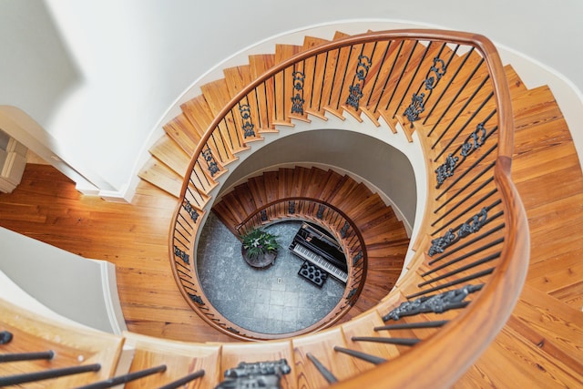 174 N Shelmore Blvd, Mount Pleasant, SC 29464 - view of staircase