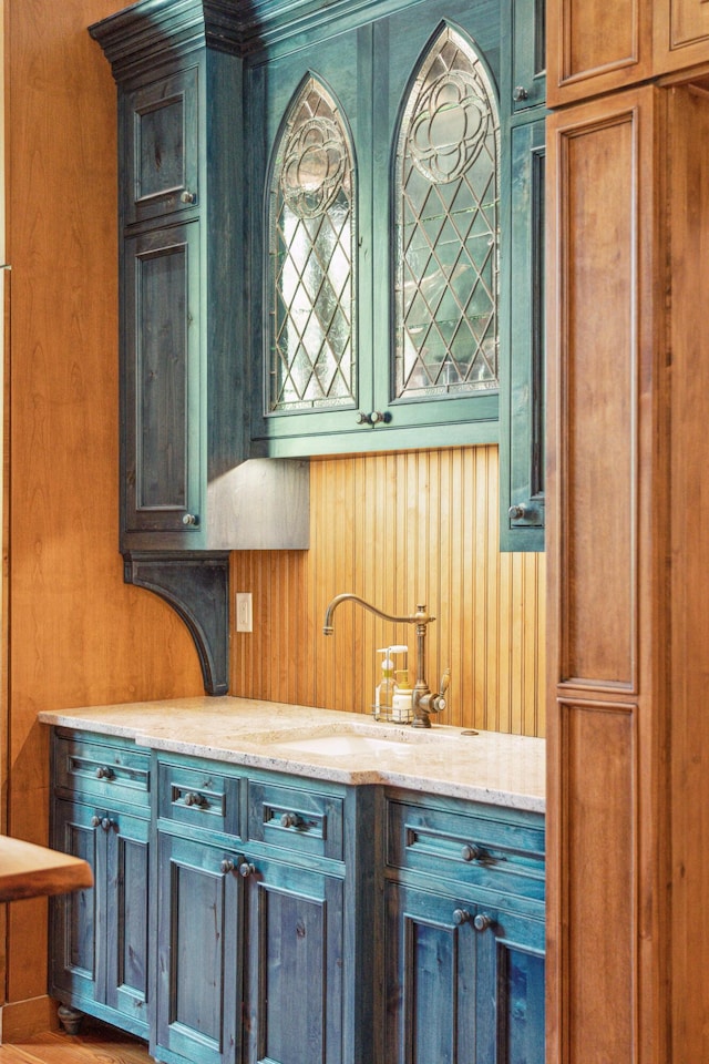174 N Shelmore Blvd, Mount Pleasant, SC 29464 - indoor wet bar featuring wood walls