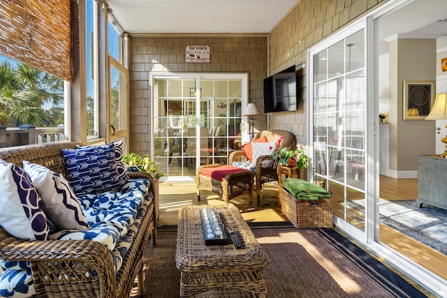 view of sunroom / solarium