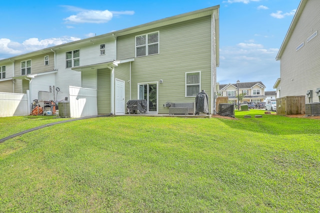 9101 Parlor Dr, Ladson, SC 29456 - back of house featuring a residential view
