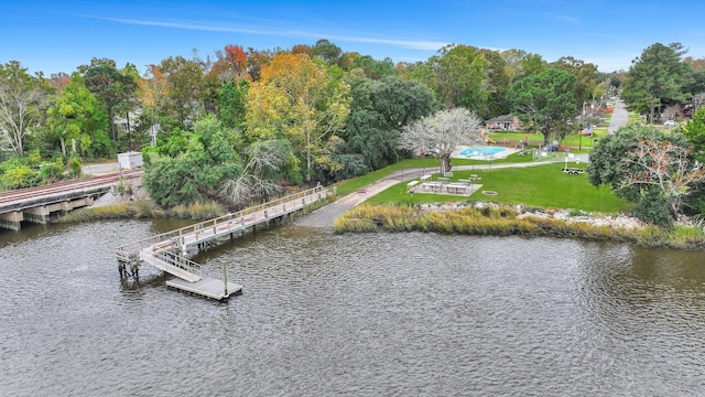 bird's eye view featuring a water view