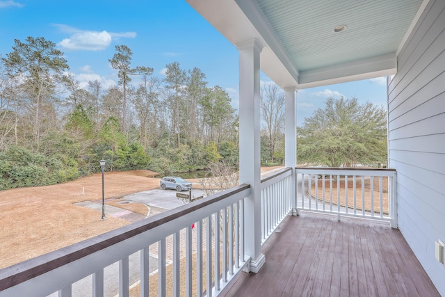 balcony featuring covered porch