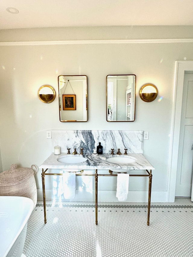 2066 Wappoo Dr, Charleston, SC 29412 - bathroom view of a freestanding bath and double vanity