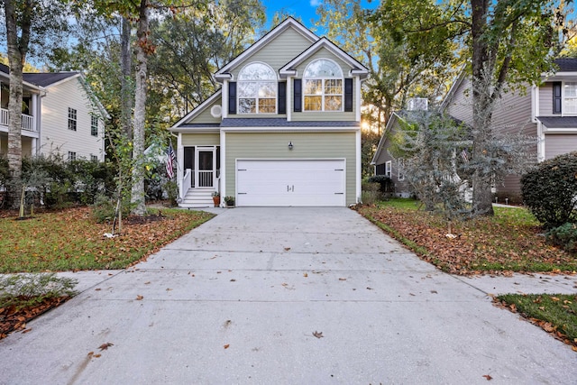 view of front property featuring a garage