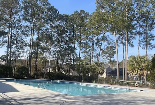 view of swimming pool