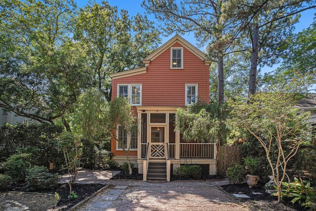 82 Ponsbury Rd, Mount Pleasant, SC 29464 - view of front of house with a sunroom
