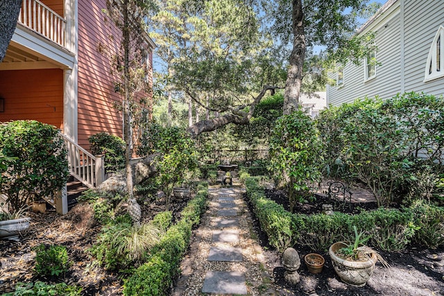 82 Ponsbury Rd, Mount Pleasant, SC 29464 - view of yard featuring stairs