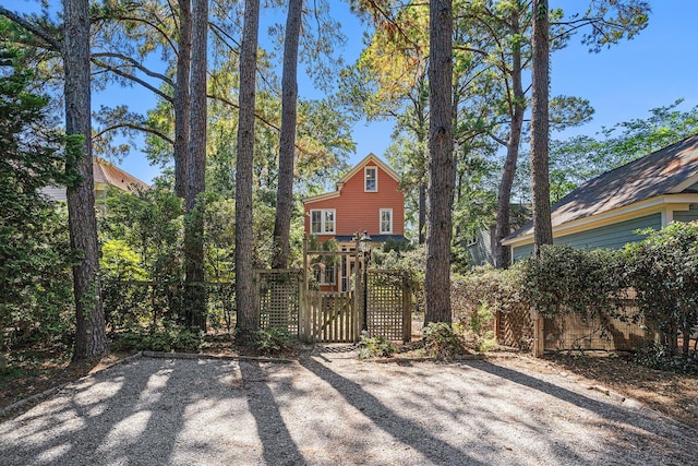 82 Ponsbury Rd, Mount Pleasant, SC 29464 - view of patio featuring a gate