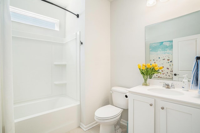 121 Cherry Grv, Summerville, SC 29483 - bathroom featuring toilet, vanity, shower / tub combo with curtain, and baseboards