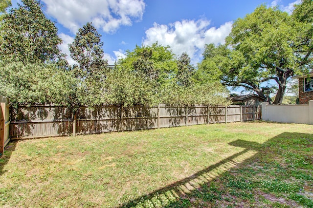 1834 Cornish Ave, Charleston, SC 29412 - view of yard featuring a fenced backyard