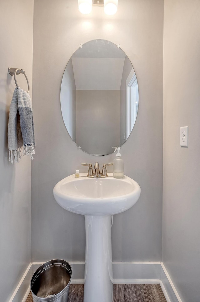 bathroom featuring baseboards