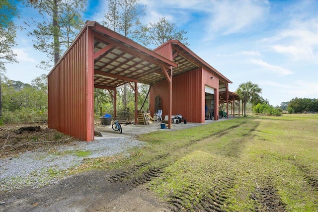 exterior space featuring a yard