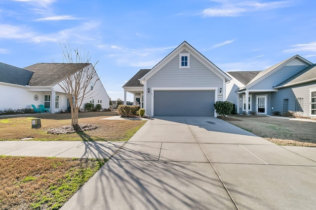 view of front facade with a garage and a front yard