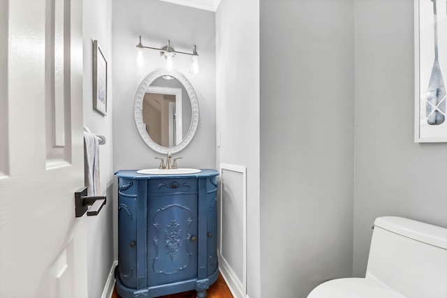 2707 Waterpointe Cir, Mount Pleasant, SC 29466 - half bath with toilet, vanity, and baseboards