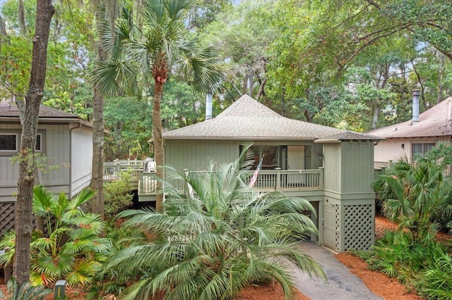 1025 Scaup Ct, Kiawah Island, SC 29455 - view of side of property featuring asphalt driveway and roof with shingles
